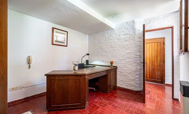 Casa venta 5 amb c/jardín, pileta, quincho. 387 m²