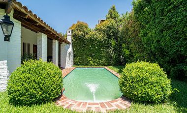 Casa venta 5 amb c/jardín, pileta, quincho. 387 m²