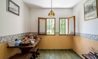 Casa venta 5 amb c/jardín, pileta, quincho. 387 m²