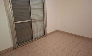 Departamento Tipo Casa en alquiler en Sarandi Oeste