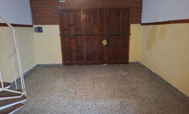 Departamento Tipo Casa en alquiler en Sarandi Oeste