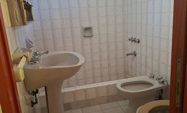 Departamento Tipo Casa en alquiler en Sarandi Oeste