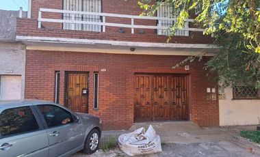 Departamento Tipo Casa en alquiler en Sarandi Oeste