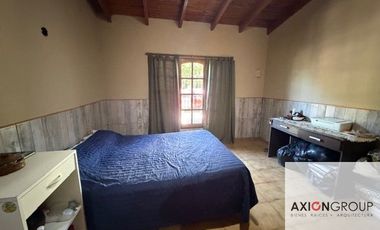 Casa en venta  de 2 Dormitorios c/ cochera en Berisso APTA BANCO