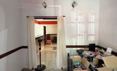Casa en venta  de 2 Dormitorios c/ cochera en Berisso APTA BANCO