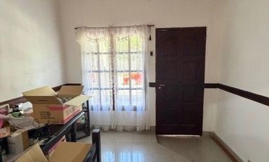 Casa en venta  de 2 Dormitorios c/ cochera en Berisso APTA BANCO