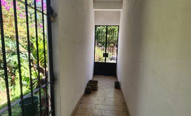 Casa en alquiler en Remedios de Escalada Oeste