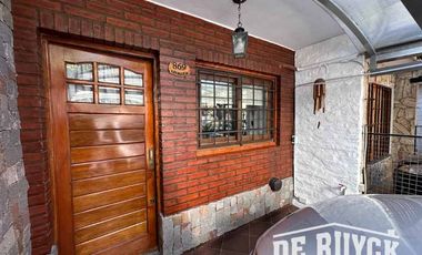 Triplex en venta en Quilmes Oeste