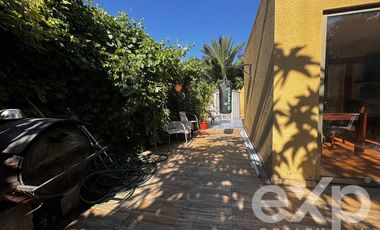 Casa en Venta en Camino del Claustro 6768