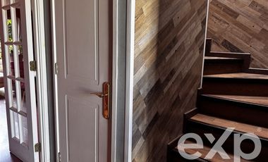 Casa en Venta en Camino del Claustro 6768