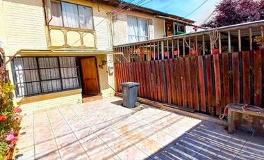 Casa en venta c/ estacionamiento en Laguna Sur