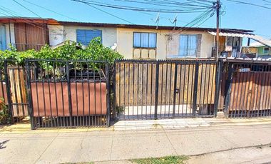 Casa en venta c/ estacionamiento en Laguna Sur