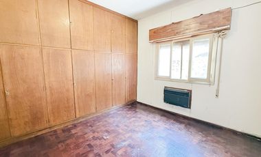 CASA DE DOS DORMITORIOS VENTA OPORTUNIDAD DE INVERSION CENTRO ROSARIO