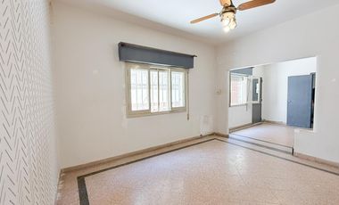 CASA DE DOS DORMITORIOS VENTA OPORTUNIDAD DE INVERSION CENTRO ROSARIO