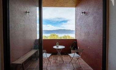 Departamento en PRIMERA LÍNEA DE LAGO DE CHAPALA, ideal para inversión de estancias cortas, 2 habitaciones, 2 baños