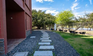 Departamento en PRIMERA LÍNEA DE LAGO DE CHAPALA, ideal para inversión de estancias cortas, 2 habitaciones, 2 baños