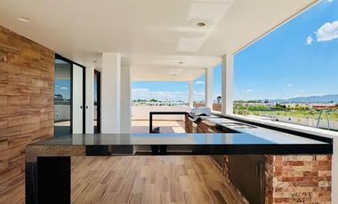 Casa en venta en Aguascalientes Zona Norte x clinica 3 IMSS