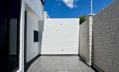 Casa en venta en Aguascalientes Zona Norte x clinica 3 IMSS