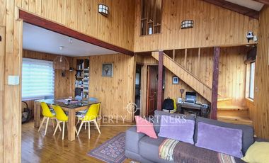 Hermosa Casa en Exclusivo Sector de Isla Teja