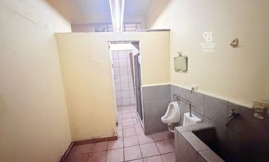 Venta de Bodega C/oficinas, Col. Anahuac (amplio uso de suelo)