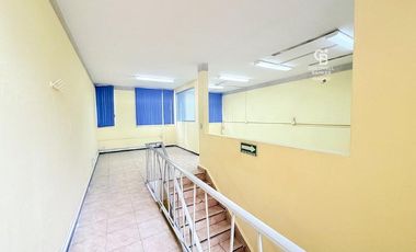 Venta de Bodega C/oficinas, Col. Anahuac (amplio uso de suelo)