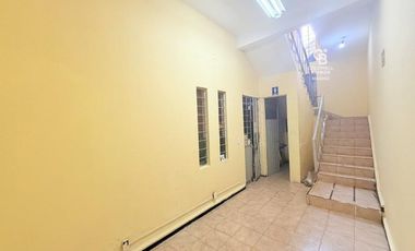 Venta de Bodega C/oficinas, Col. Anahuac (amplio uso de suelo)