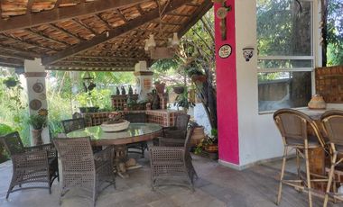 Residencia en Venta en Rancho Contento, Terreno 2,587 m²