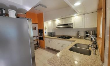 Residencia en Venta en Rancho Contento, Terreno 2,587 m²