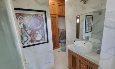 Residencia en Venta en Rancho Contento, Terreno 2,587 m²