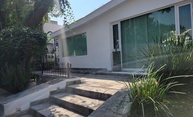Residencia en Venta en Rancho Contento, Terreno 2,587 m²
