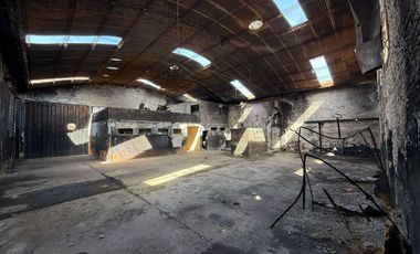 Galpón en venta de 360 m2 cubiertos y 967 m2 de terreno!!!!