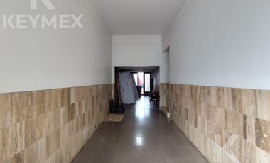 Casa en  calle 54 entre 8 y 9