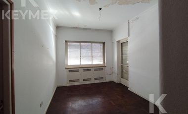 Casa en  calle 54 entre 8 y 9