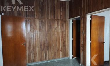 Casa en  calle 54 entre 8 y 9