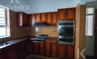 Casa en  calle 54 entre 8 y 9