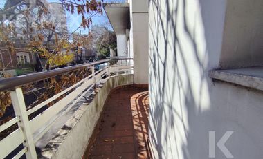 Casa en  calle 54 entre 8 y 9