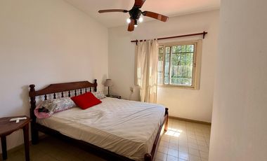 CASA EN VENTA TORTUGUITAS-LOTE 2100 M2- 4 AMBIENTES- 2 BAÑOS - PILETA-QUINCHO-PARRILLA.