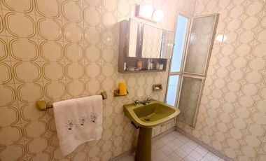 CASA EN VENTA TORTUGUITAS-LOTE 2100 M2- 4 AMBIENTES- 2 BAÑOS - PILETA-QUINCHO-PARRILLA.