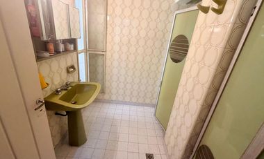 CASA EN VENTA TORTUGUITAS-LOTE 2100 M2- 4 AMBIENTES- 2 BAÑOS - PILETA-QUINCHO-PARRILLA.