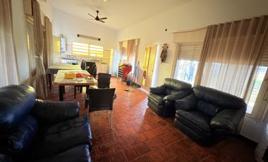 Venta/Permuta Casa Dos Dormitorios Piscina Jardin Parquizado. Playa Hermosa. Arroyo Seco