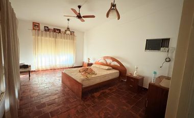 Venta/Permuta Casa Dos Dormitorios Piscina Jardin Parquizado. Playa Hermosa. Arroyo Seco