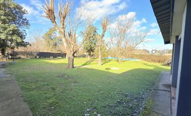 Venta/Permuta Casa Dos Dormitorios Piscina Jardin Parquizado. Playa Hermosa. Arroyo Seco