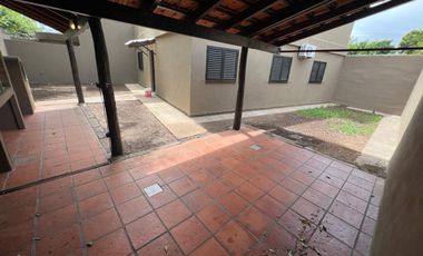 Alquiler- Casa - 3 Dormitorios - B° Inaudi