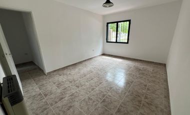 Alquiler- Casa - 3 Dormitorios - B° Inaudi