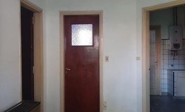 Chalet 4 ambientes con amplio parque.