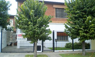 Chalet 5 amb en 2 plantas con fondo libre - El Palomar