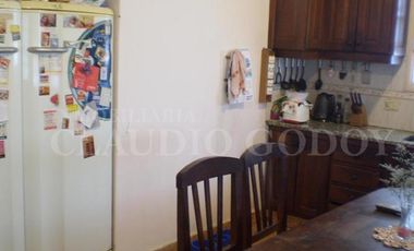 Chalet 5 amb en 2 plantas con fondo libre - El Palomar