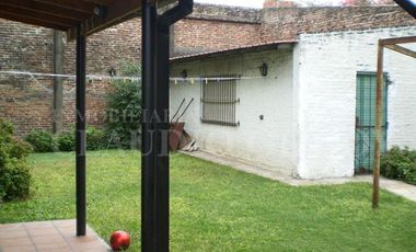 Chalet 5 amb en 2 plantas con fondo libre - El Palomar