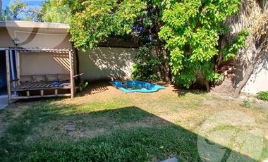 Disponibilidad Inmediata Casa 3 Ambientes en Alquiler en Ituzaingó - Parrilla, Pileta y Cochera desc