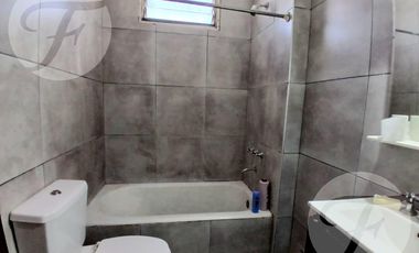 Disponibilidad Inmediata Casa 3 Ambientes en Alquiler en Ituzaingó - Parrilla, Pileta y Cochera desc